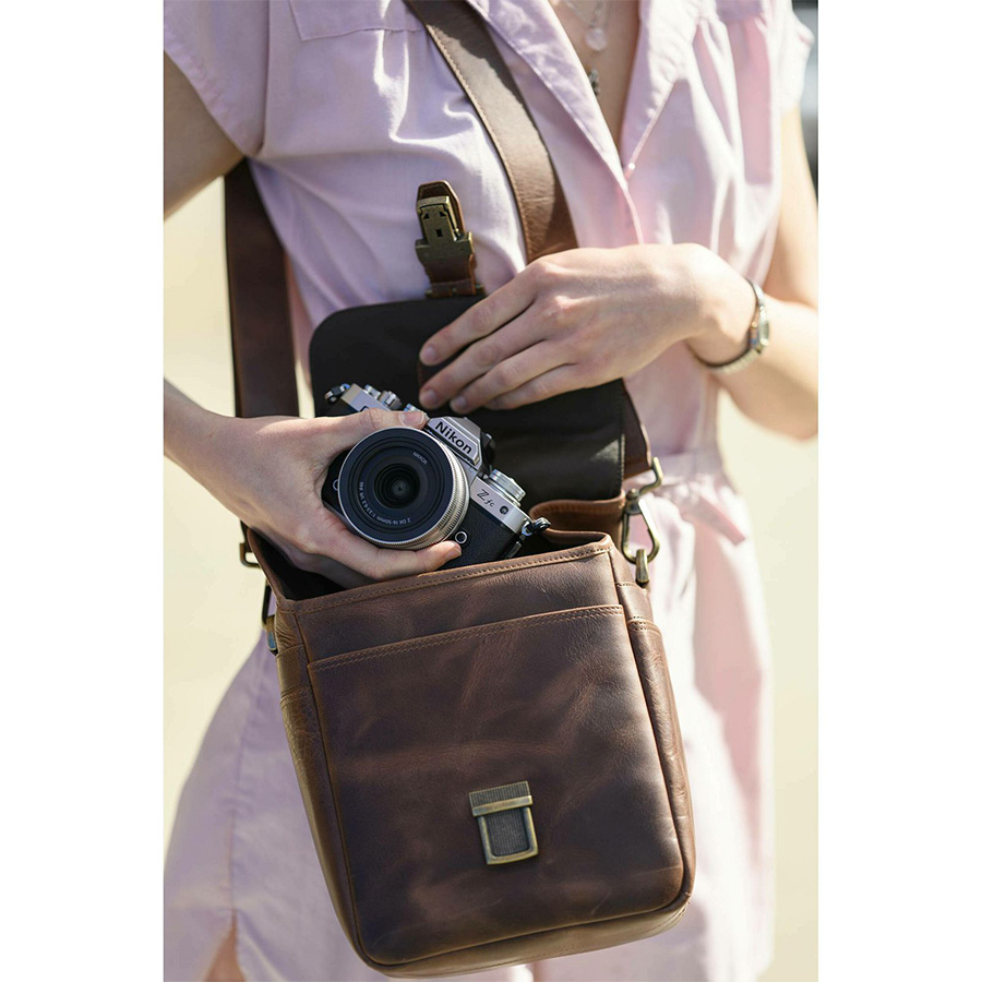 Fotoaparat Nikon Z fc Silver + 28 SE Kit
