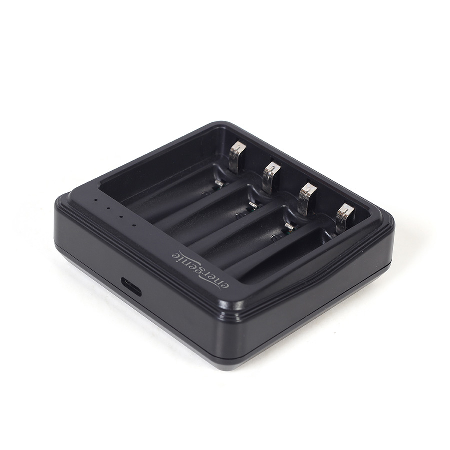 GEMBIRD USB punjač za AA/AAA baterije BC-USB-03