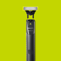 Picture of PHILIPS OneBlade trimer QP1424/10