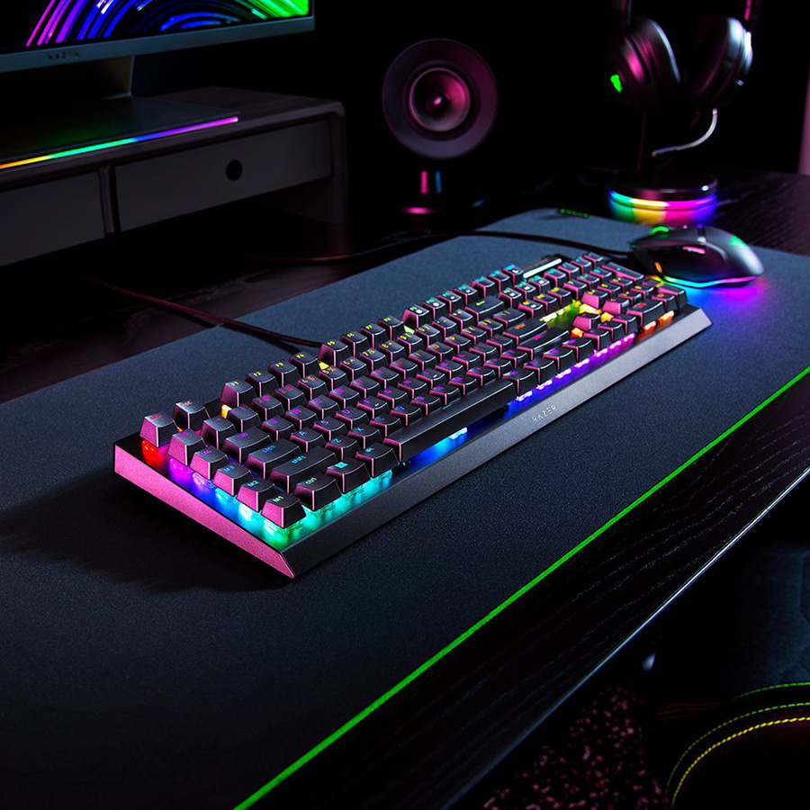 Tastatura Razer BlackWidow V4 X - Mechanical Gaming Keyboard (Green Switch) - US Layout - FRML RZ03-04700100-R3M1 - Image 3