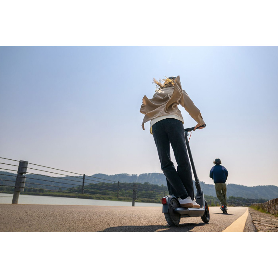 Segway Ninebot Kickscooter E2 PRO - Image 8